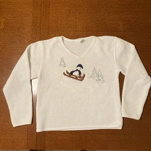 💥3/$15. Snowman on a sled v-neck sweater